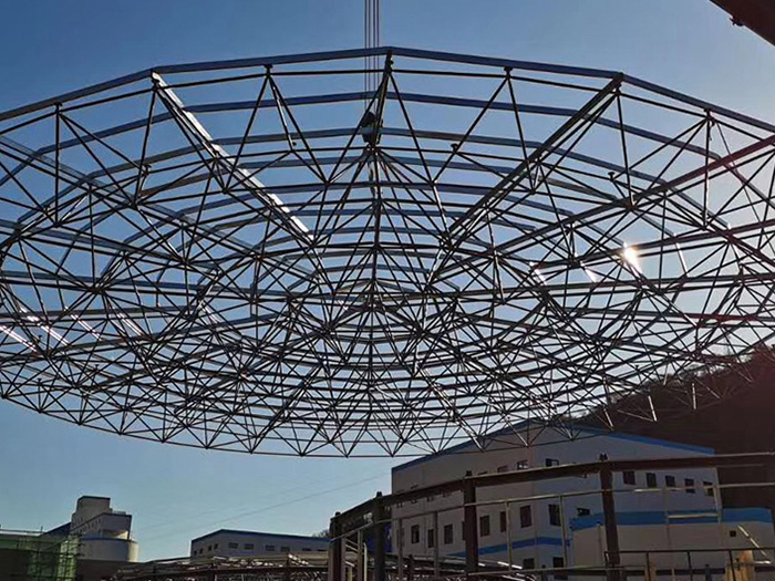 貴州螺栓球網架工程施工現場